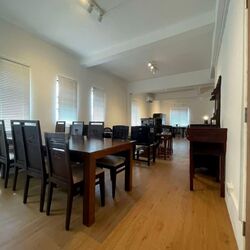 New Sennett Community Centre (D13), Office #568578621